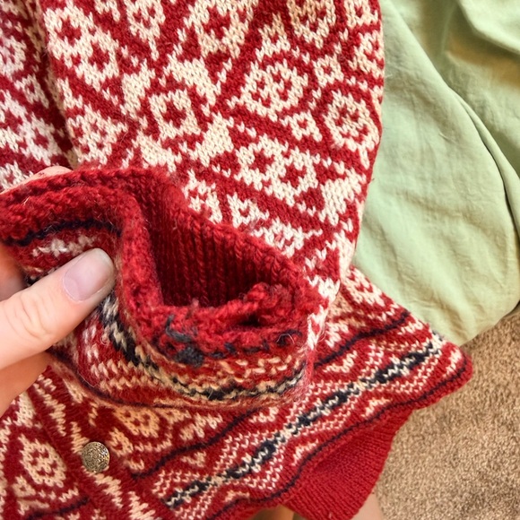 L.L. Bean Sweater - Picture 7 of 7